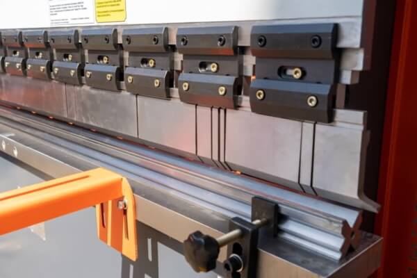 Гидравлический листогибочный пресс METAL MASTER PressMaster 2040 Servo Гидравлический листогибочный пресс METAL MASTER PressMaster 2040 Servo